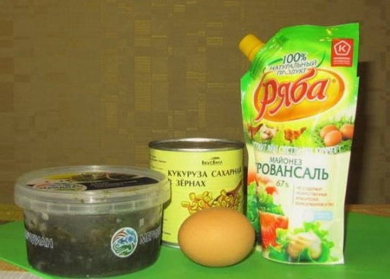 Салат из морской капусты — 10 простых и вкусных рецептов