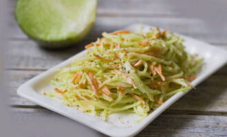 Салат из зеленой редьки — 5 простых и вкусных рецептов