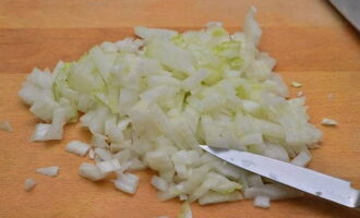 Салат «Мимоза» с горбушей — 7 пошаговых рецептов приготовления