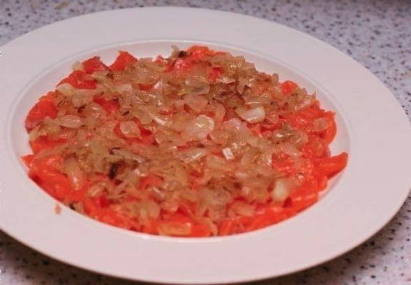 Салат с семгой – 10 очень вкусных рецептов