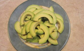 Салаты с авокадо – 10 простых и вкусных рецептов