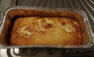 Творожная запеканка с манкой и сметаной в духовке