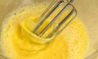 Творожная запеканка с манкой и сметаной в духовке