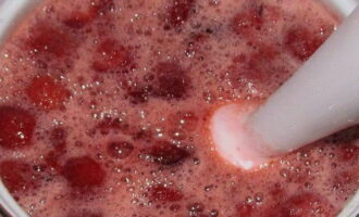 Желе из клубники — 6 пошаговых рецептов на зиму