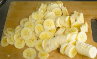 Банановые оладьи — 10 пошаговых рецептов пышных оладий