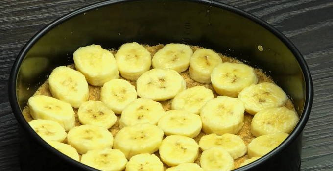 Банановый торт без выпечки со сметаной — 8 пошаговых рецептов приготовления