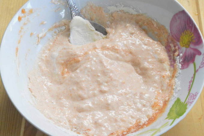 Ежики в сметанном соусе из фарша с рисом — 6 рецептов на сковороде, в духовке