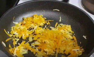 Голубцы из пекинской капусты с фаршем и рисом — 8 пошаговых рецептов
