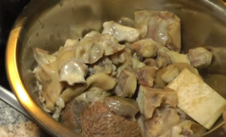 Как сварить холодец из свиных ножек и рульки — 7 вкусных рецептов