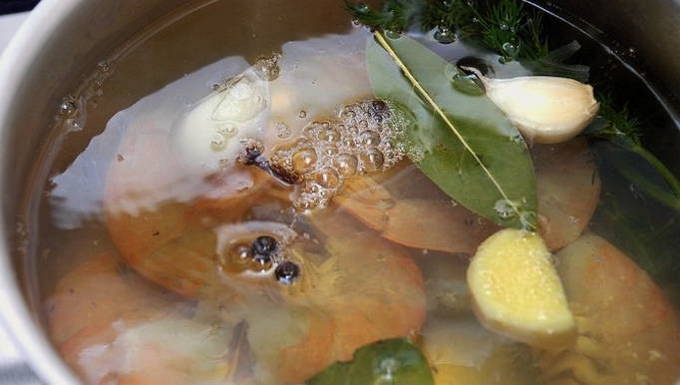 Как варить замороженные креветки неочищенные — 7 пошаговых рецептов
