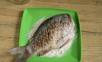 Караси в сметане — 5 вкусных рецептов