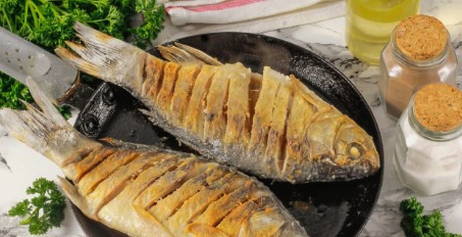 Караси в сметане — 5 вкусных рецептов