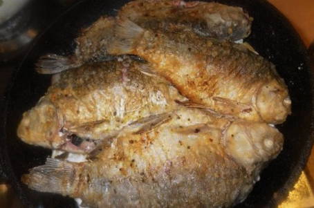 Караси в сметане — 5 вкусных рецептов
