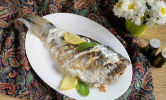 Караси в сметане — 5 вкусных рецептов