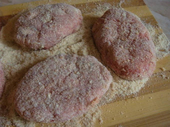 Котлеты из фарша говядины в духовке – 5 вкусных пошаговых рецептов
