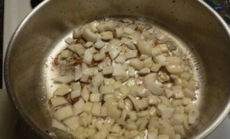 Курица с грибами в сливочном соусе — 8 пошаговых рецептов приготовления