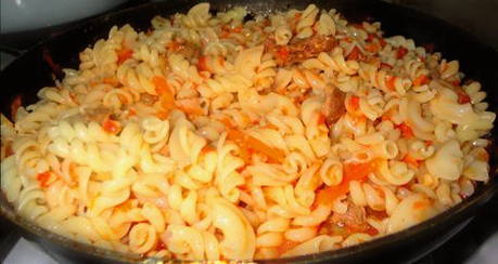 Макароны с тушенкой – 8 вкусных рецептов приготовления
