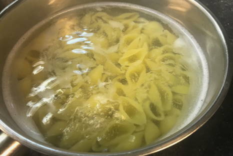 Макароны с тушенкой – 8 вкусных рецептов приготовления