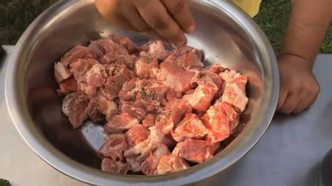 Маринад для шашлыка из свинины – 10 лучших и самых вкусных рецептов