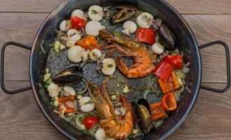 Паэлья с морепродуктами — 6 вкусных рецептов
