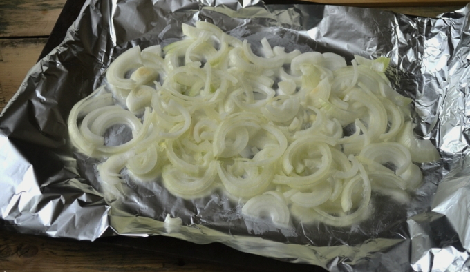 Скумбрия, запеченная в фольге в духовке — 10 вкусных рецептов