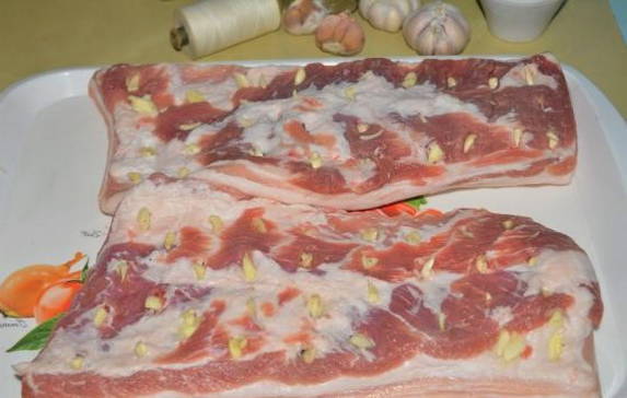 Свиная грудинка запеченная в духовке — 8 пошаговых рецептов приготовления