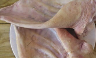 Свиные уши — 10 вкусных рецептов