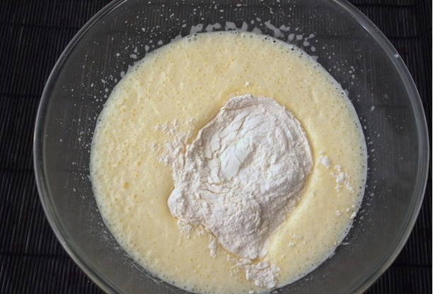 Бисквит — 10 простых и вкусных рецептов