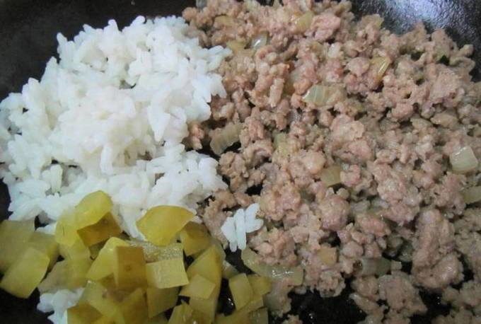 Блины с фаршем — 10 вкусных рецептов