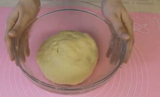 Дрожжевое тесто для булочек — 10 рецептов сдобного теста