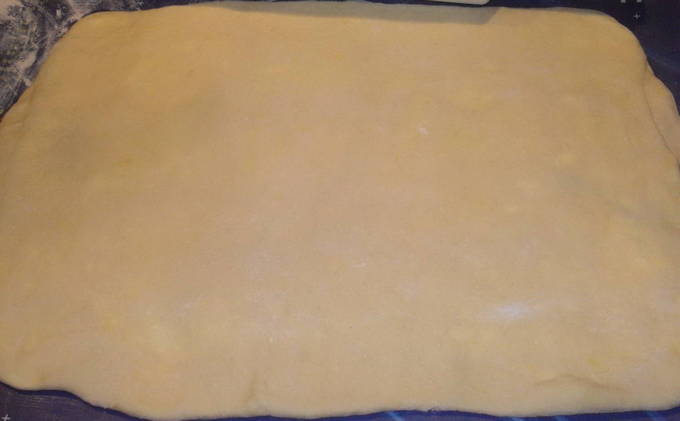 Дрожжевое тесто для пирога – 10 самых лучших рецептов в духовке