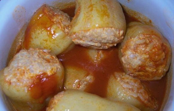 Фаршированный перец с мясом и рисом — 10 пошаговых рецептов