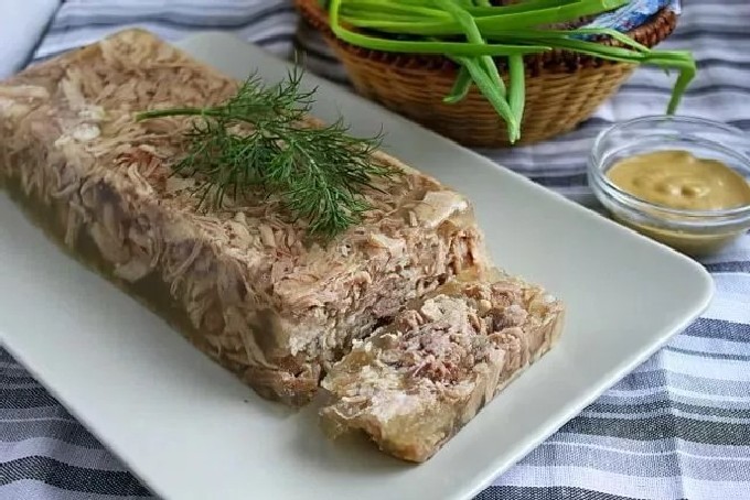Холодец из свиных ножек — 10 пошаговых рецептов