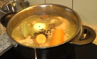 Холодец из свиных ножек — 10 пошаговых рецептов