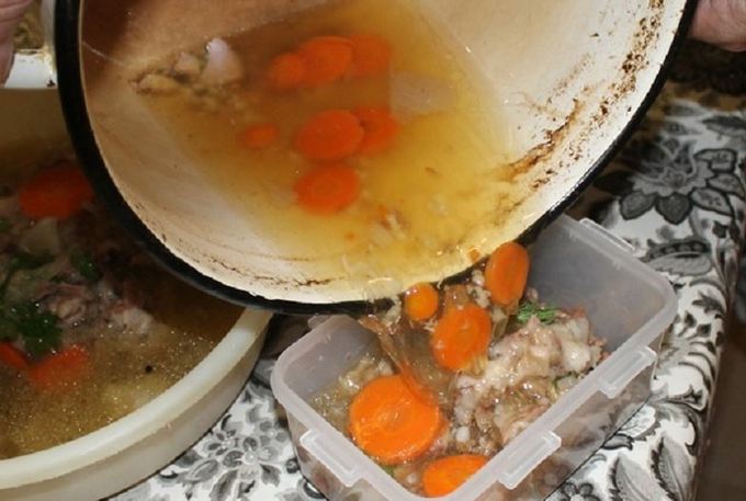 Холодец из свиных ножек — 10 пошаговых рецептов