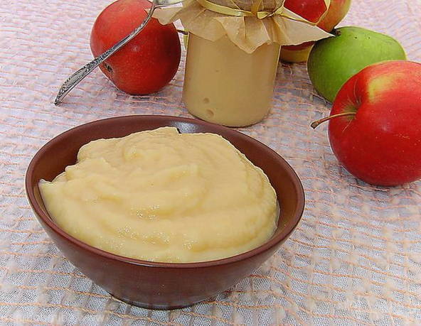 Яблочное пюре «Неженка» со сгущенкой на зиму — 5 рецептов в домашних условиях