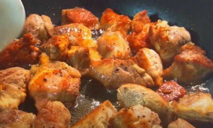 Картошка в горшочках с мясом и грибами в духовке — 6 пошаговых рецептов