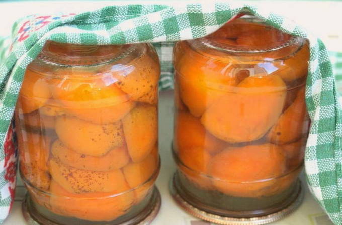 Компот из абрикосов с косточками — 4 пошаговых рецепта на зиму