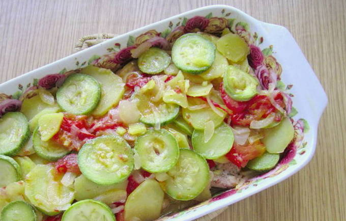 Курица с кабачками в духовке – 10 пошаговых рецептов приготовления