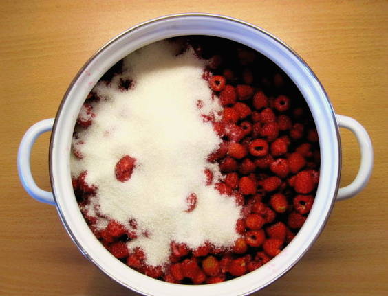 Малина без варки с сахаром на зиму — 7 пошаговых рецептов с фото