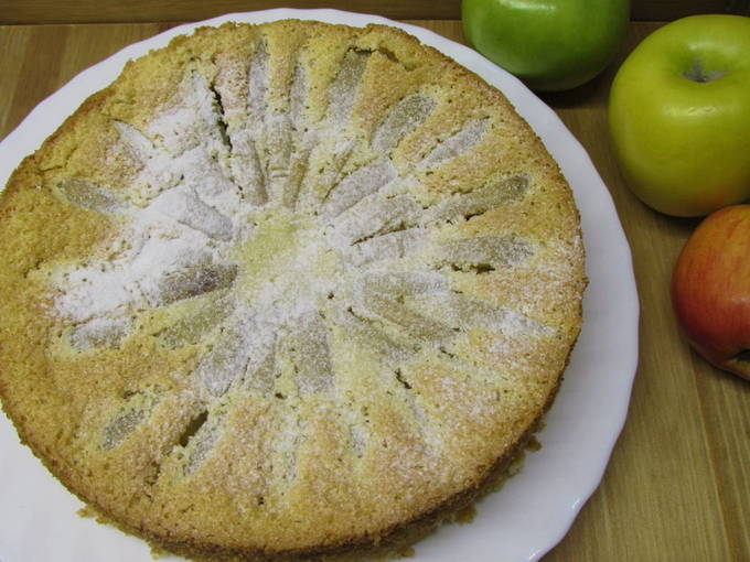 Манник с яблоками — 8 вкусных рецептов в духовке