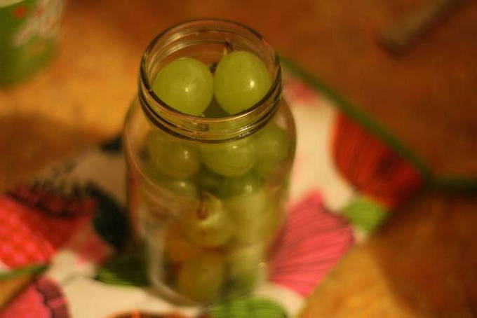 Маринованный виноград на зиму — 5 рецептов без стерилизации