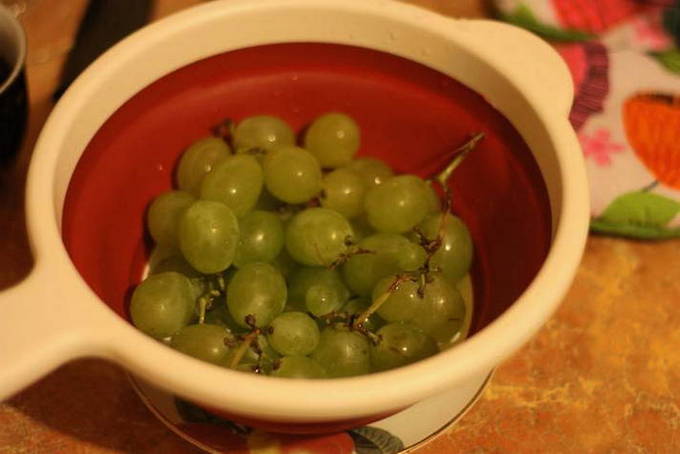 Маринованный виноград на зиму — 5 рецептов без стерилизации