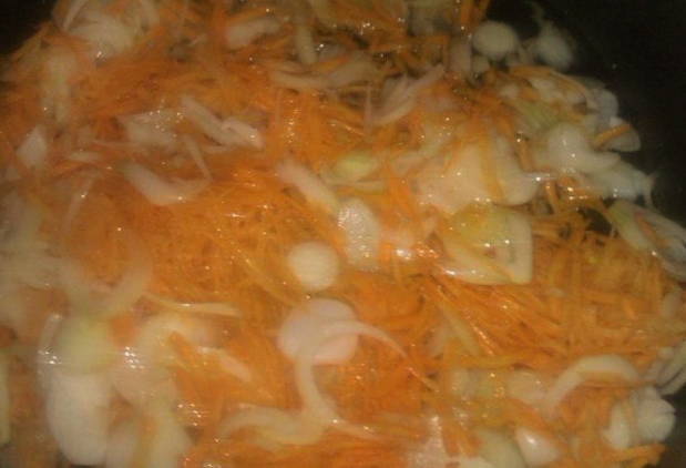 Минтай под маринадом из лука и моркови – 7 пошаговых рецептов