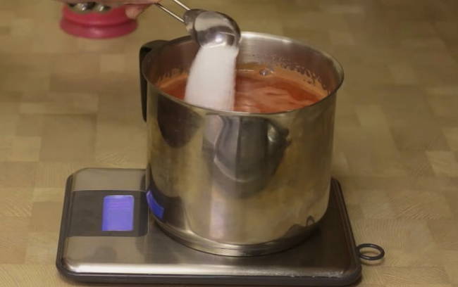 Огурцы в томатном соусе на зиму — 6 обалденных рецептов в банках
