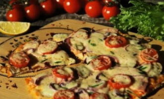 Пицца из лаваша на сковороде — 8 пошаговых рецептов