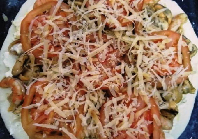 Пицца с креветками — 6 вкусных рецептов