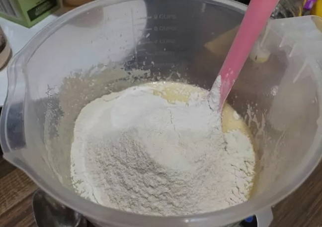 Пирог на кефире — 10 простых рецептов