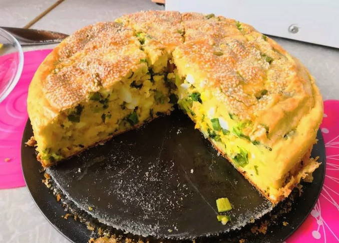 Пирог на кефире — 10 простых рецептов