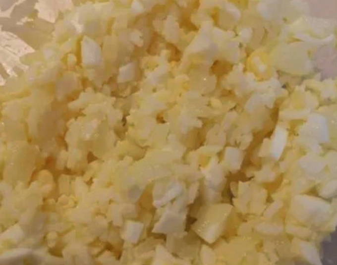 Пирожки с рисом и яйцом — 8 вкусных рецептов
